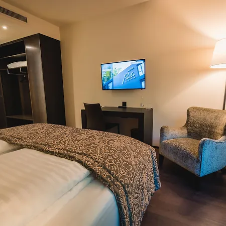 B-smart Hotel